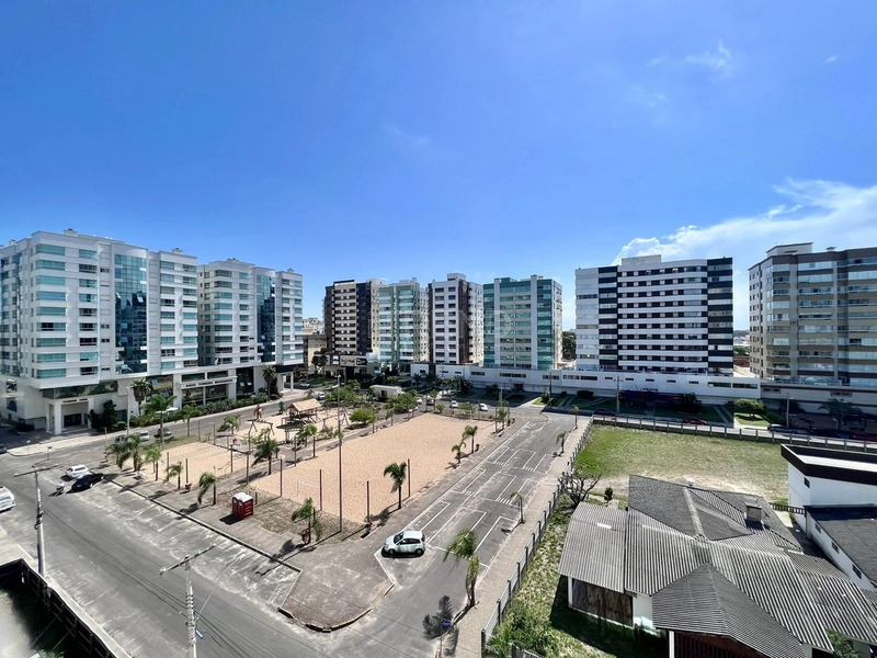 DE FRENTE PARA A PRAÇA: 6ª foto da galeria de imagens do imóvel