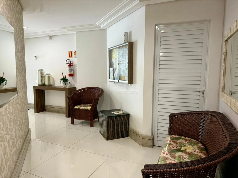 Vista liberada para a praça da Flávio: 6ª foto da galeria de imagens do imóvel