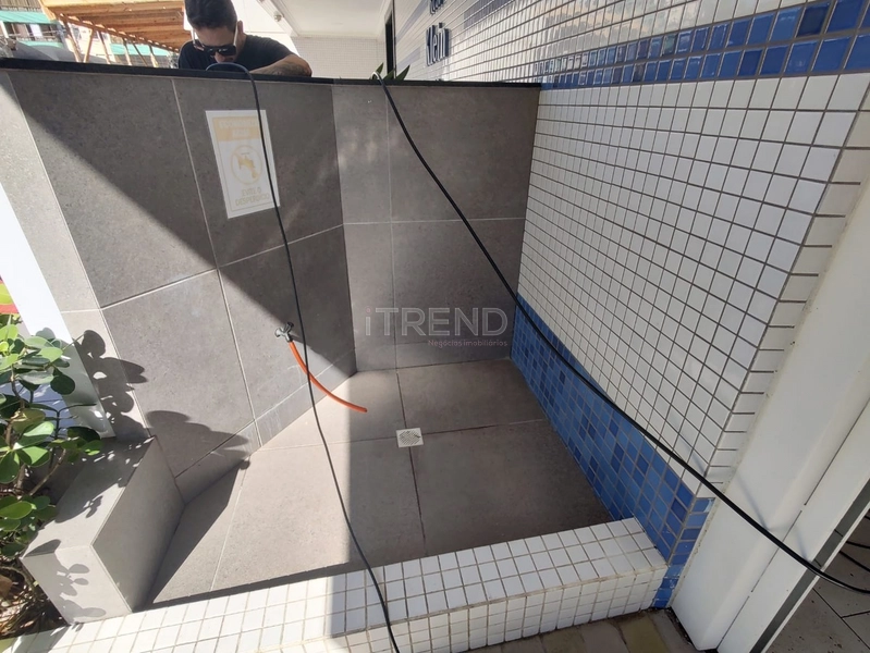 De frente com excelente orientação solar!!: 2ª foto da galeria de imagens do imóvel