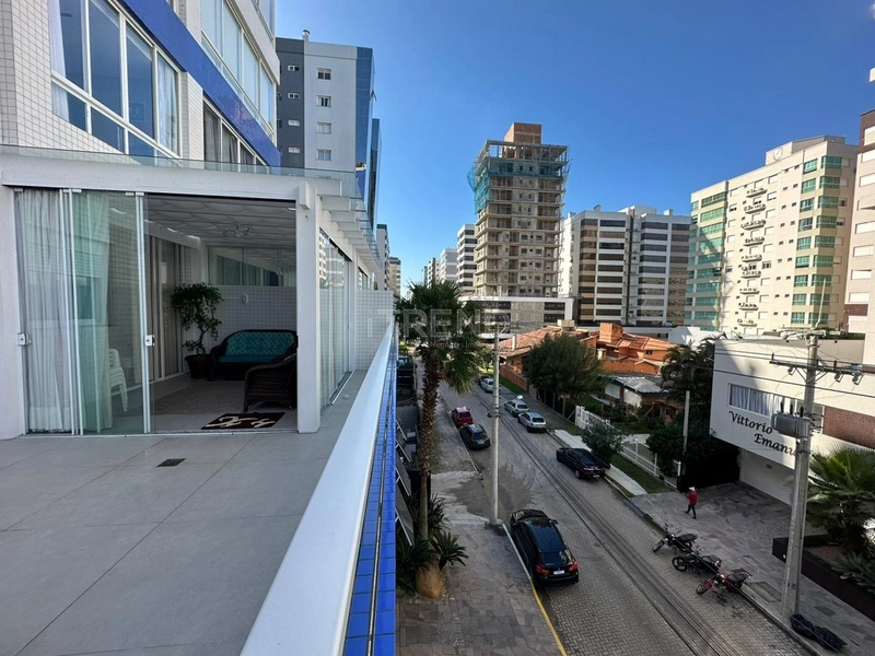 Na divisa de Atlântida - apartamento de frente com terraço: 15ª foto da galeria de imagens do imóvel