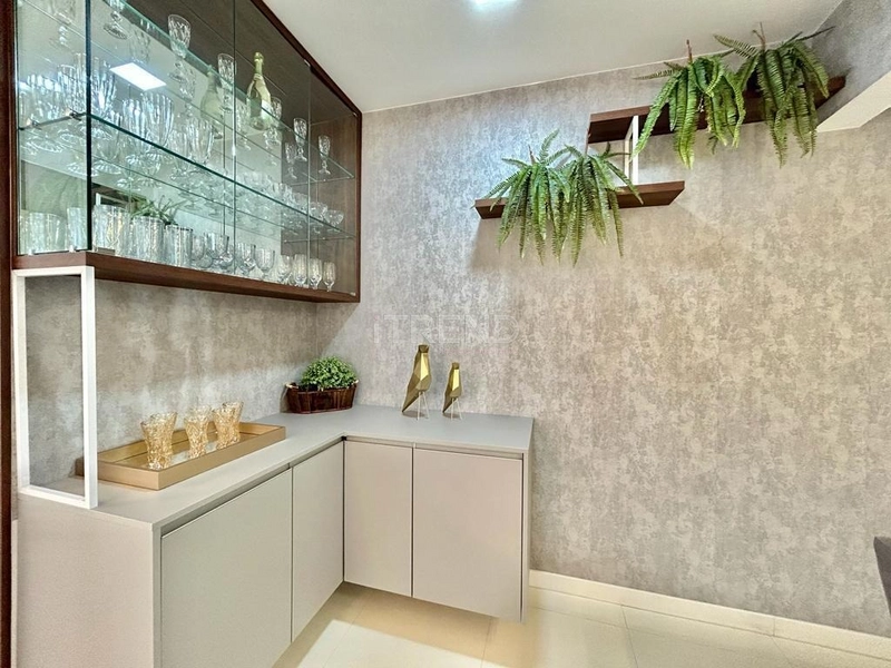 FRENTE PRAÇA - BAIRRO NAVEGANTES: 5ª foto da galeria de imagens do imóvel