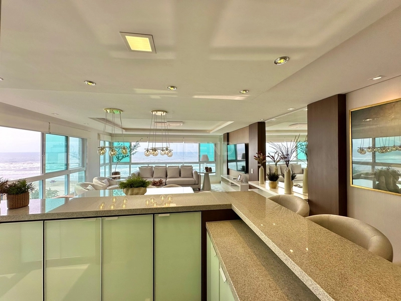 APARTAMENTO DIFERENCIADO COM LINDA VISTA PARA O MAR: 18ª foto da galeria de imagens do imóvel