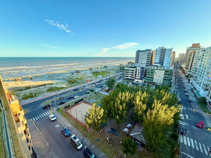 APARTAMENTO DIFERENCIADO À VENDA FRENTE PRAÇA