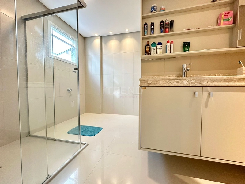 Amplo apartamento mobiliado e decorado: 28ª foto da galeria de imagens do imóvel