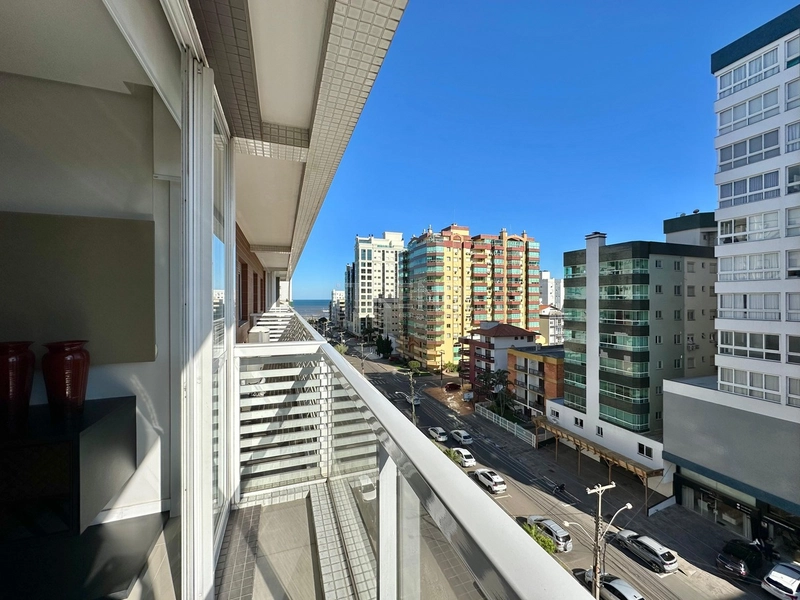 APARTAMENTO À VENDA COM VISTA FANTÁSTICA Mar e Serra MOBILIADO & DECOR: 2ª foto da galeria de imagens do imóvel