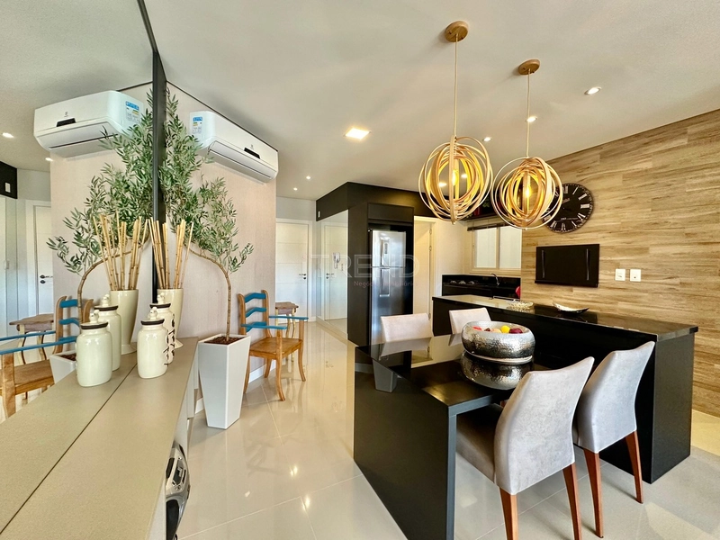 APARTAMENTO À VENDA COM VISTA FANTÁSTICA Mar e Serra MOBILIADO & DECOR: 7ª foto da galeria de imagens do imóvel