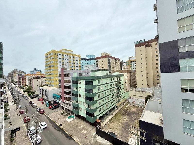 Amplo apartamento na Avenida Ararigboia: 13ª foto da galeria de imagens do imóvel