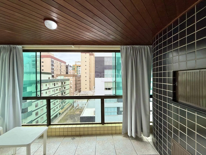 Amplo apartamento na Avenida Ararigboia: 6ª foto da galeria de imagens do imóvel