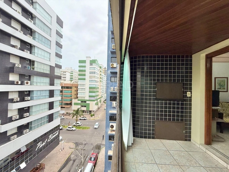 Amplo apartamento na Avenida Ararigboia: 9ª foto da galeria de imagens do imóvel