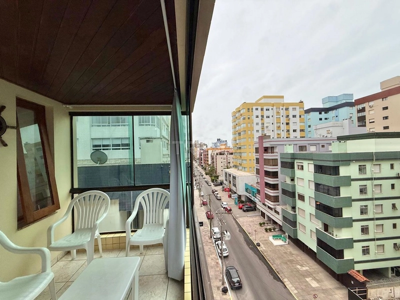 Amplo apartamento na Avenida Ararigboia: 10ª foto da galeria de imagens do imóvel