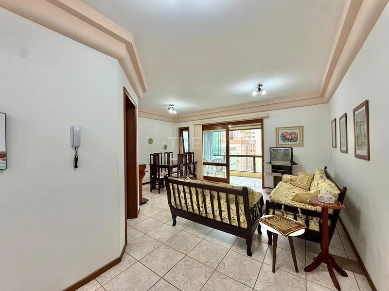 Amplo apartamento na Avenida Ararigboia: 4ª foto da galeria de imagens do imóvel