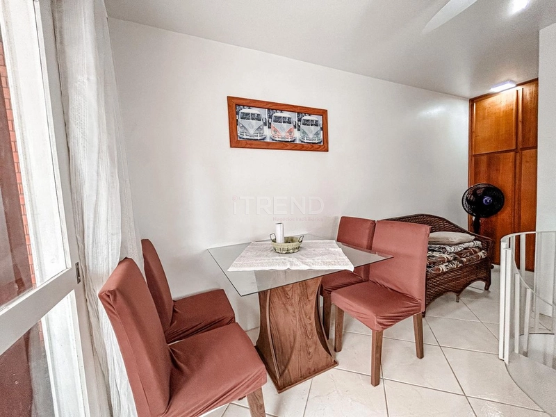 Excelente apartamento duplex em Capão da Canoa: * Quatro quadras do m: 21ª foto da galeria de imagens do imóvel