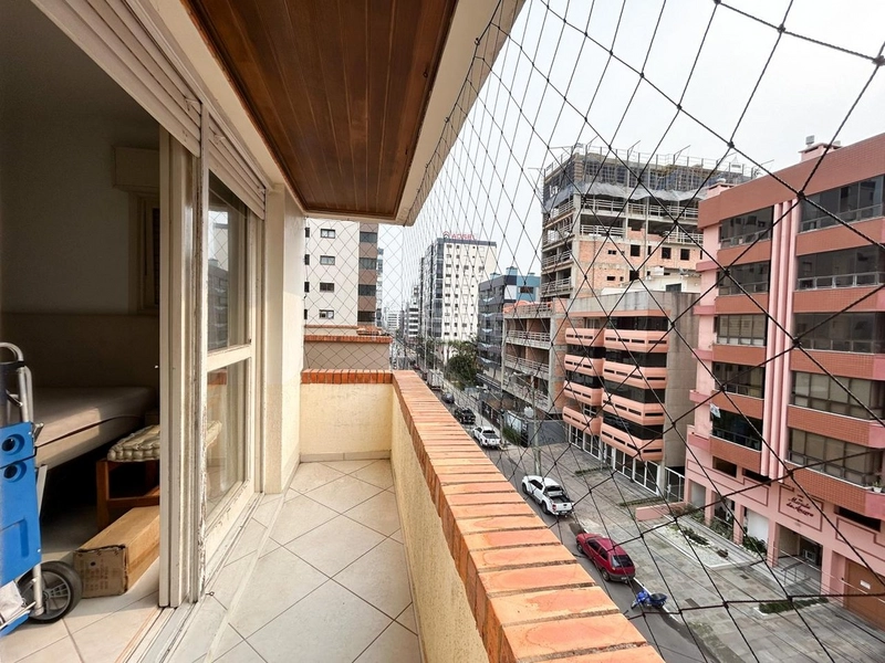 Excelente apartamento duplex em Capão da Canoa: * Quatro quadras do m: 17ª foto da galeria de imagens do imóvel
