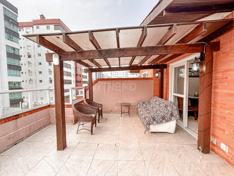 Excelente apartamento duplex em Capão da Canoa: * Quatro quadras do m: 23ª foto da galeria de imagens do imóvel