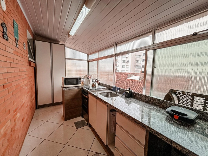 Excelente apartamento duplex em Capão da Canoa: * Quatro quadras do m: 12ª foto da galeria de imagens do imóvel