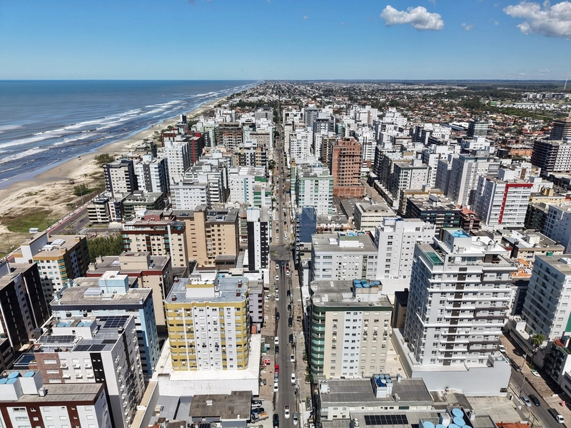APARTAMENTO NO CORAÇÃO DA CIDADE, JUNTO AO MAR E COM SACADA AMPLA DE F: 27ª foto da galeria de imagens do imóvel