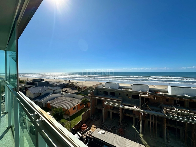 APARTAMENTO À VENDA EM CAPÃO DA CANOA DE FRENTE PARA O MAR: 1ª foto da galeria de imagens do imóvel