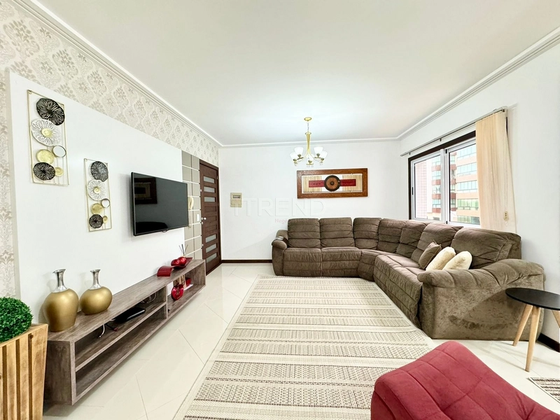 Amplo apartamento de frente!!: 5ª foto da galeria de imagens do imóvel