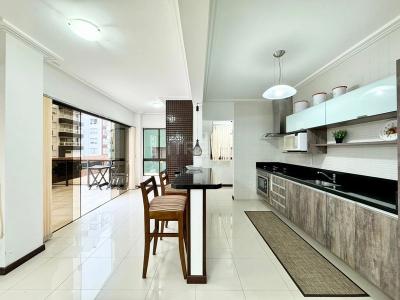 Amplo apartamento de frente!!: 13ª foto da galeria de imagens do imóvel