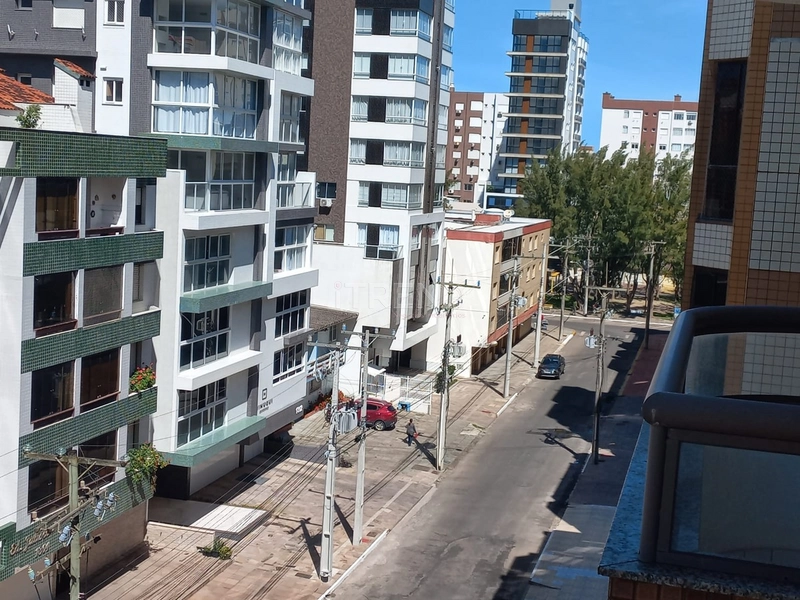 AMPLO APARTAMENTO: 1ª foto da galeria de imagens do imóvel