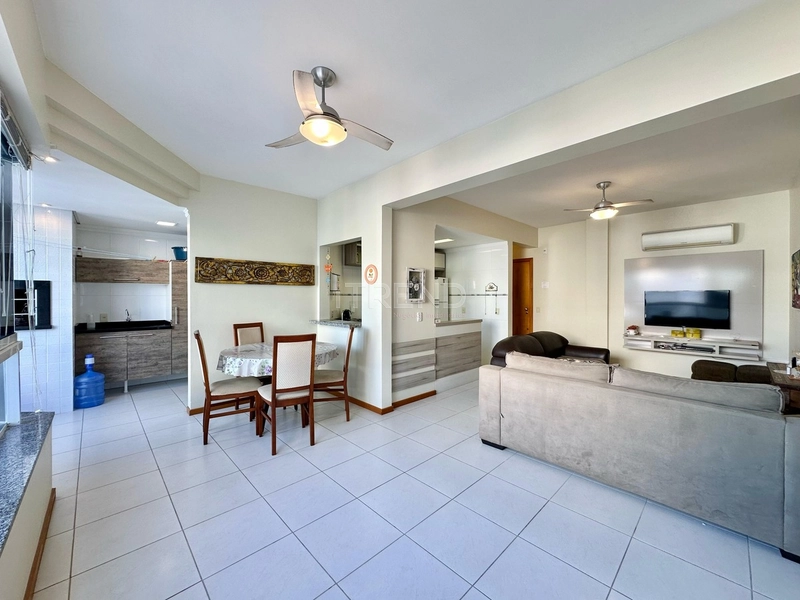 APARTAMENTO À VENDA COM SACADA COM VISTA LIBERADA!: 6ª foto da galeria de imagens do imóvel