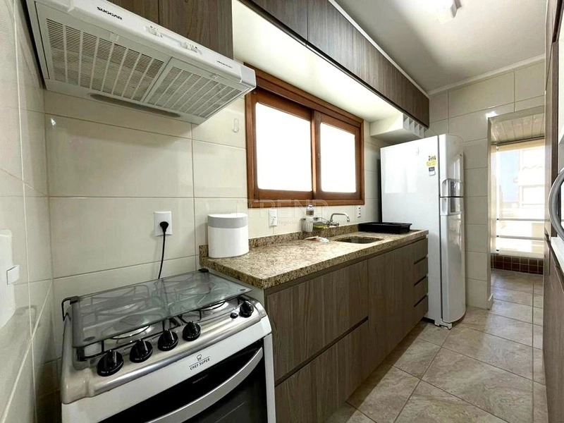 Apartamento mobiliado junto da Praça Flávio Boianowski e do mar: 11ª foto da galeria de imagens do imóvel