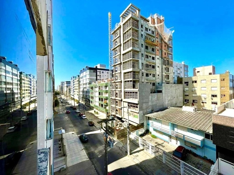 Apartamento mobiliado junto da Praça Flávio Boianowski e do mar: 6ª foto da galeria de imagens do imóvel