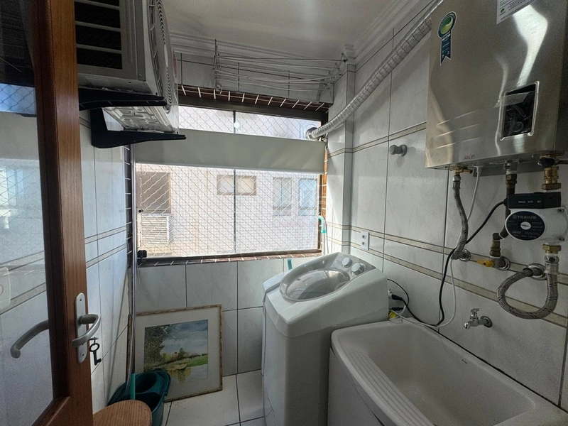 COM VISTA ETERNA PARA O MAR: 9ª foto da galeria de imagens do imóvel