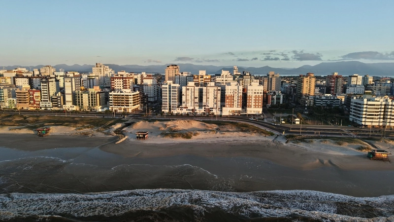 APARTAMENTO À VENDA NA BEIRA MAR DE CAPÃO DA CANOA: 35ª foto da galeria de imagens do imóvel