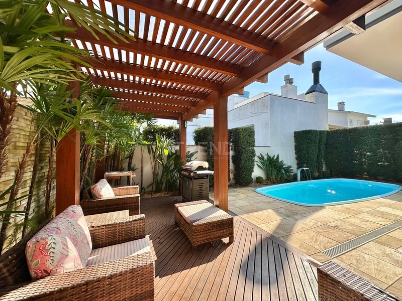 CONDOMÍNIO  CONDADO DE CAPÃO  CASA À VENDA