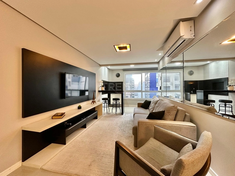 APARTAMENTO AMPLO FINAMENTE MOBILIADO E DECORADO: 5ª foto da galeria de imagens do imóvel