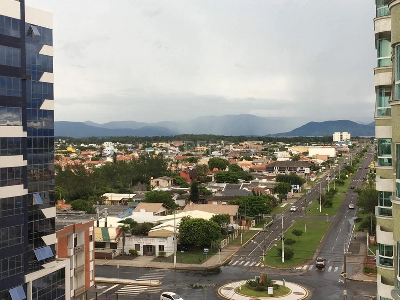 Frente Av. Central: 24ª foto da galeria de imagens do imóvel