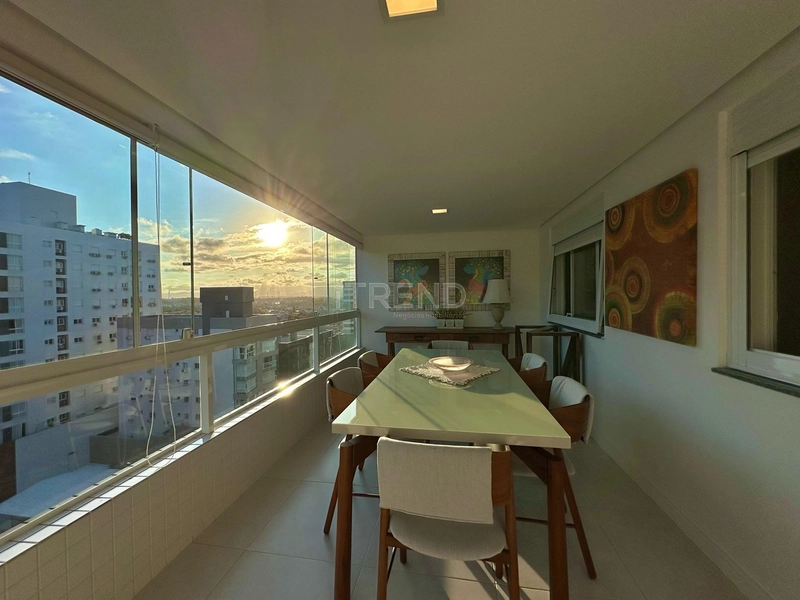 DE FRENTE PARA AVENIDA UBIRAJARA MOBILIADO, DECORADO E COM VISTA PARA: 8ª foto da galeria de imagens do imóvel