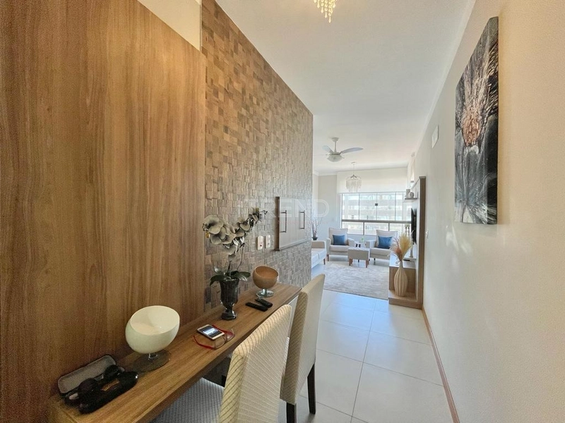 No Centro, andar alto, mobiliado e decorado: 16ª foto da galeria de imagens do imóvel
