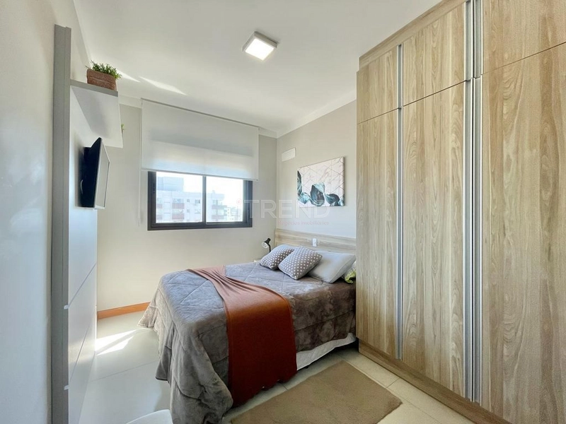 No Centro, andar alto, mobiliado e decorado: 21ª foto da galeria de imagens do imóvel