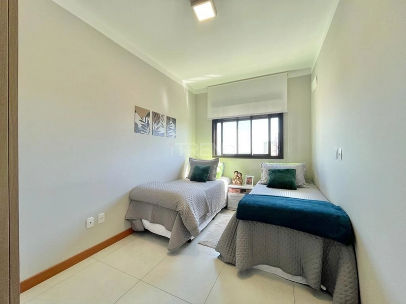 No Centro, andar alto, mobiliado e decorado: 13ª foto da galeria de imagens do imóvel