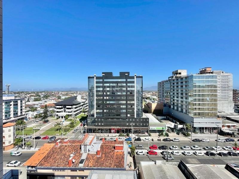 No Centro, andar alto, mobiliado e decorado: 15ª foto da galeria de imagens do imóvel