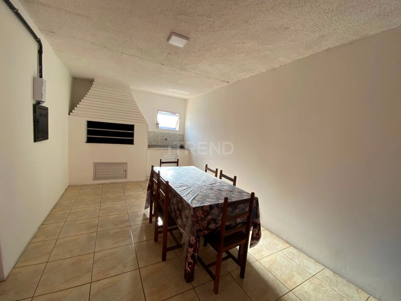 APARTAMENTO COM SACADA: 4ª foto da galeria de imagens do imóvel
