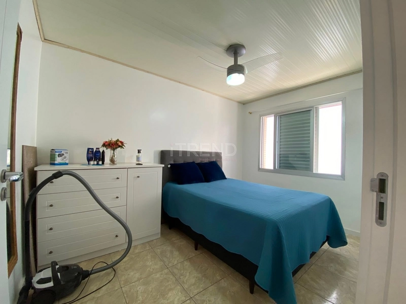 APARTAMENTO COM SACADA: 2ª foto da galeria de imagens do imóvel