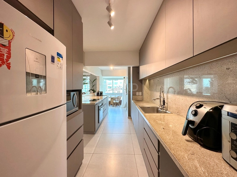 APARTAMENTO À VENDA EM EDIFÍCIO A 2 QUADRAS DA BEIRA MAR:: 32ª foto da galeria de imagens do imóvel