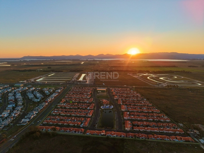 CONDOMÍNIO CASA HERMOSA: 32ª foto da galeria de imagens do imóvel