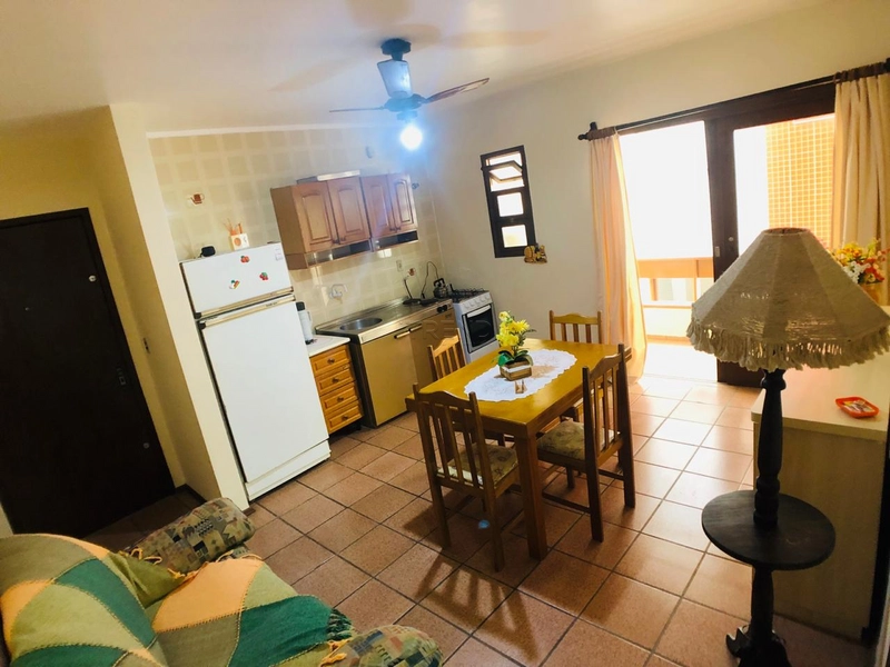 1 DORMITÓRIO JUNTO À PRAIA