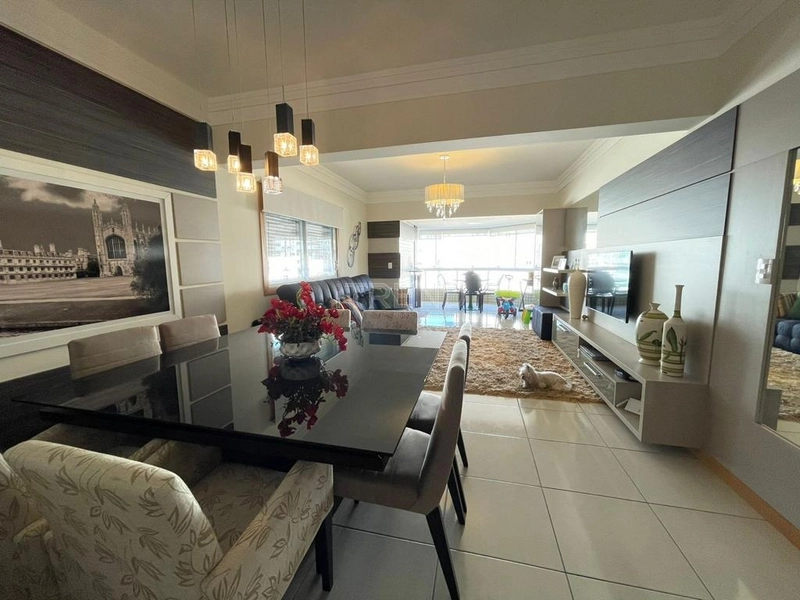 Amplo apartamento no bairro Navegantes: 2ª foto da galeria de imagens do imóvel