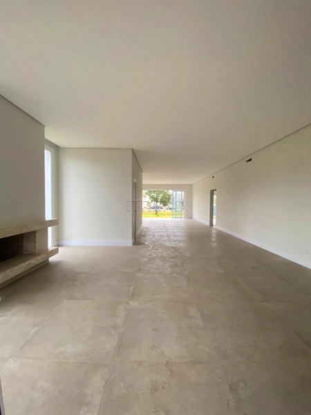 Casa Térrea Nova - Frente Leste: 2ª foto da galeria de imagens do imóvel