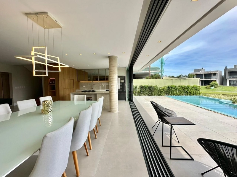 SOBRADO À VENDA CAPÃO ILHAS RESORT