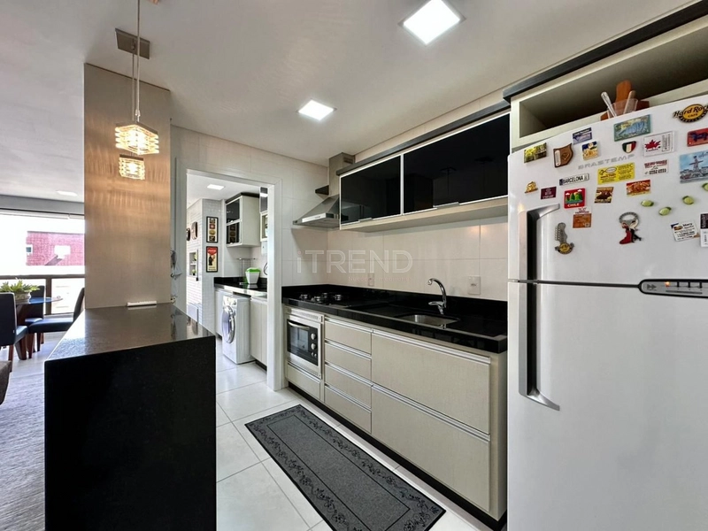 APARTAMENTO À VENDA  COM VISTA PARA O MAR: 7ª foto da galeria de imagens do imóvel