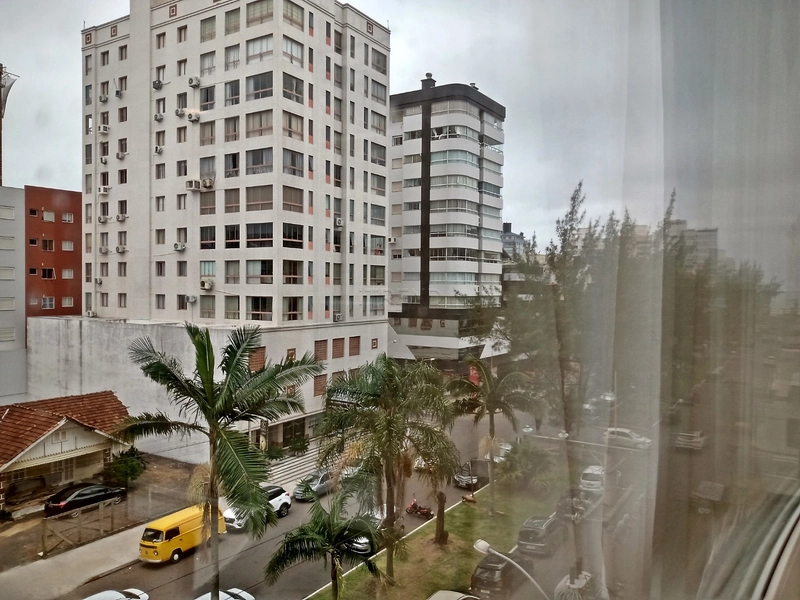 DECORADO NO CENTRO DE CAPÃO DA CANOA: 9ª foto da galeria de imagens do imóvel