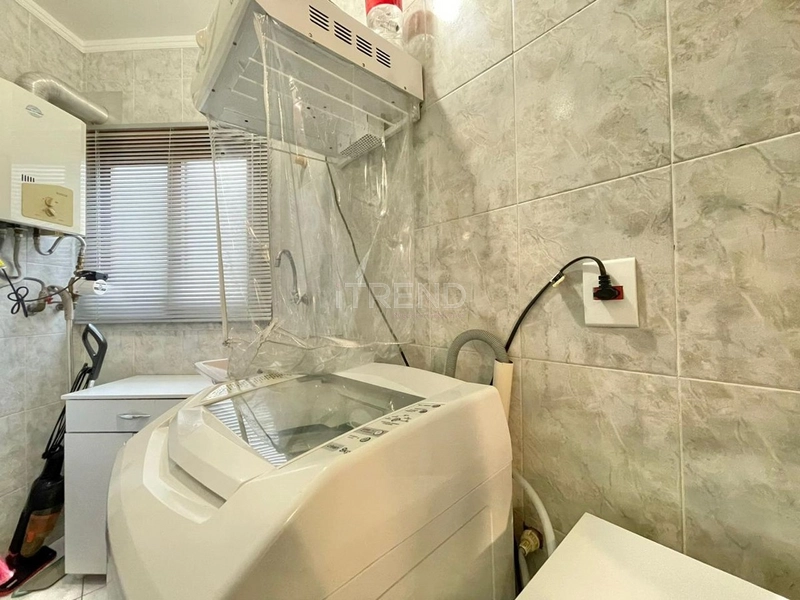 EM FRENTE A PRAÇA: 12ª foto da galeria de imagens do imóvel