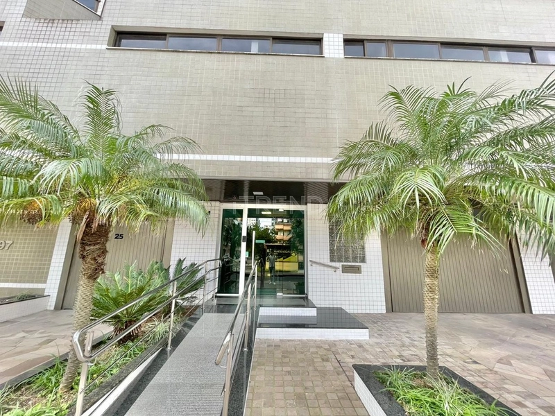 EM FRENTE A PRAÇA: 23ª foto da galeria de imagens do imóvel