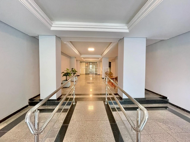 EM FRENTE A PRAÇA: 22ª foto da galeria de imagens do imóvel